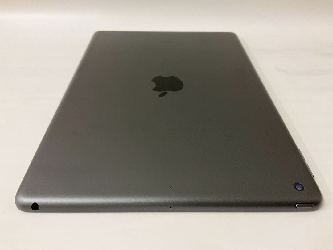 【美品・BT90％】iPad 第8世代 32GB Wifiモデル