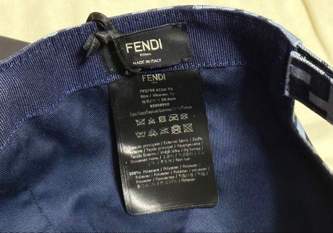 限定セール 希少カラー FENDIフェンディ ベースボールキャップ 帽子 ハット