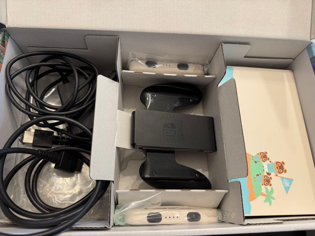Nintendo Switch 本体⭐︎あつまれ どうぶつの森コラボ