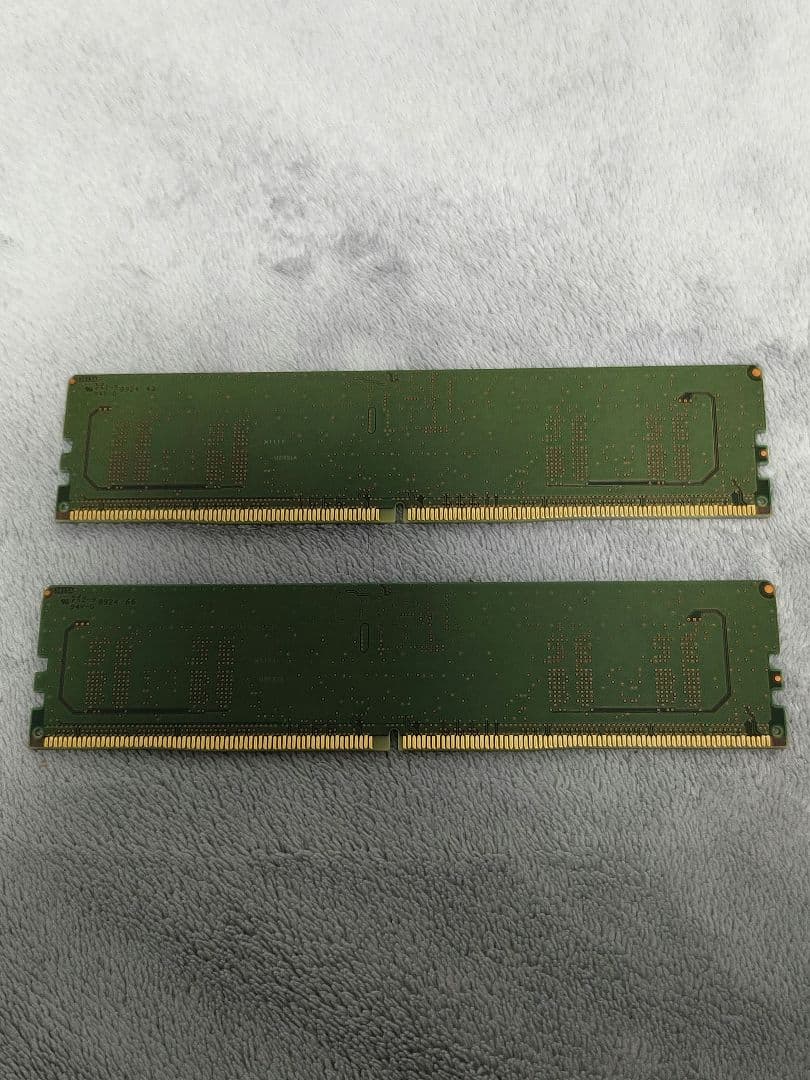 美品！動作品 DDR5 PC5-5600B 16GB デスクトップメモリ