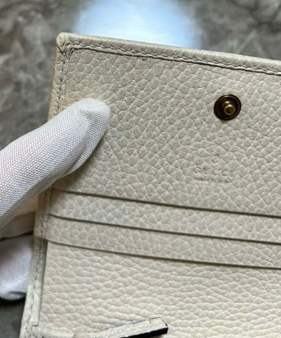 GUCCI Garden 店舗限定品レザー 二つ折り財布 コウモリ【日本未入荷】