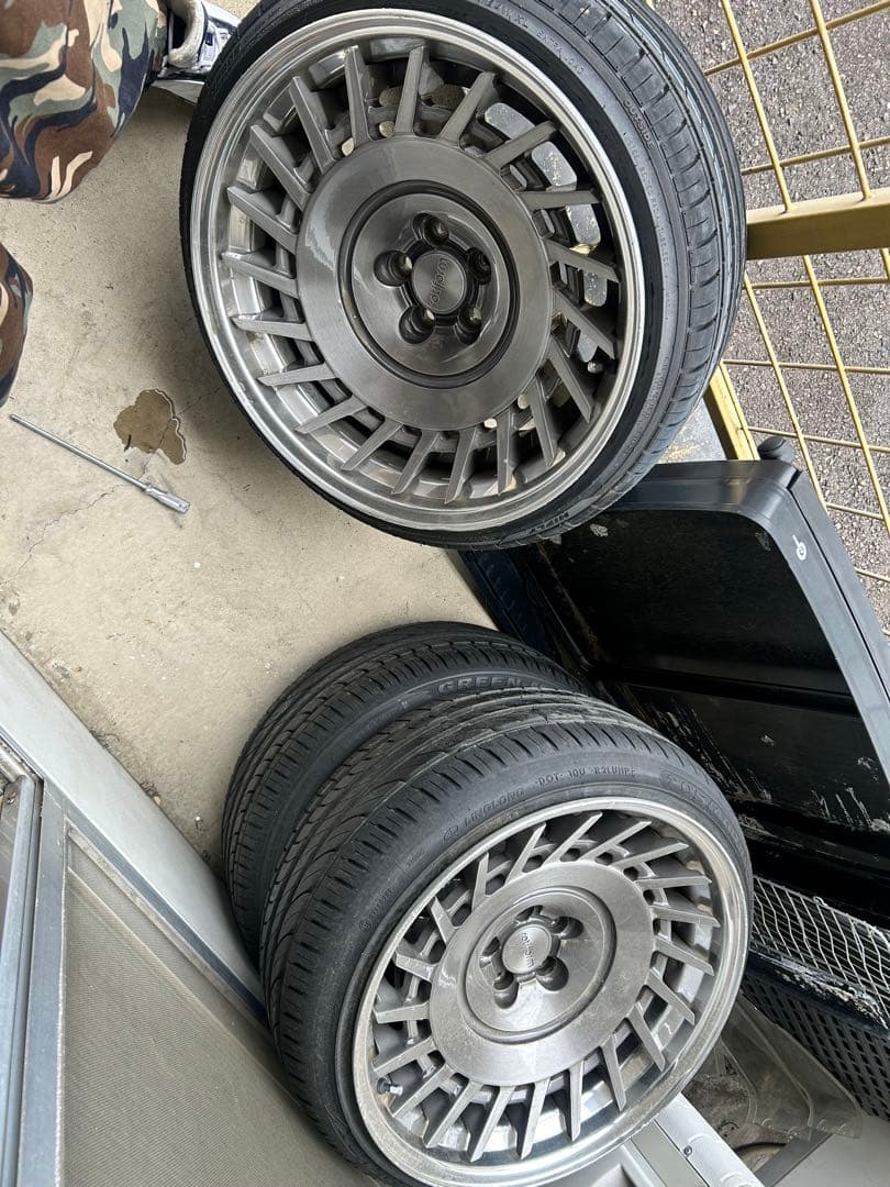 値下げrotiform CBU 18inch 9.5j±0 4本