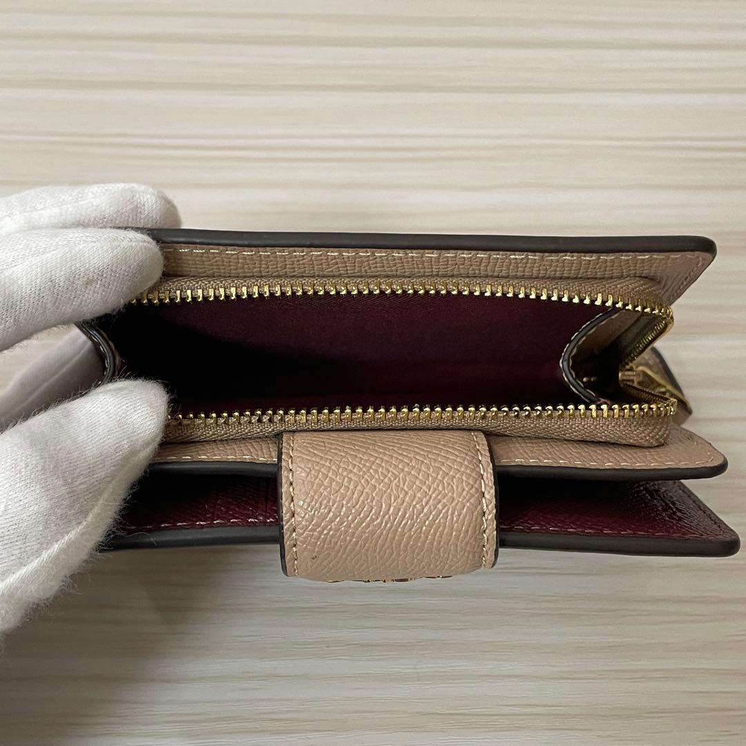 早い者勝ち！訳あり新品 COACH 二つ折り財布 ベージュ系