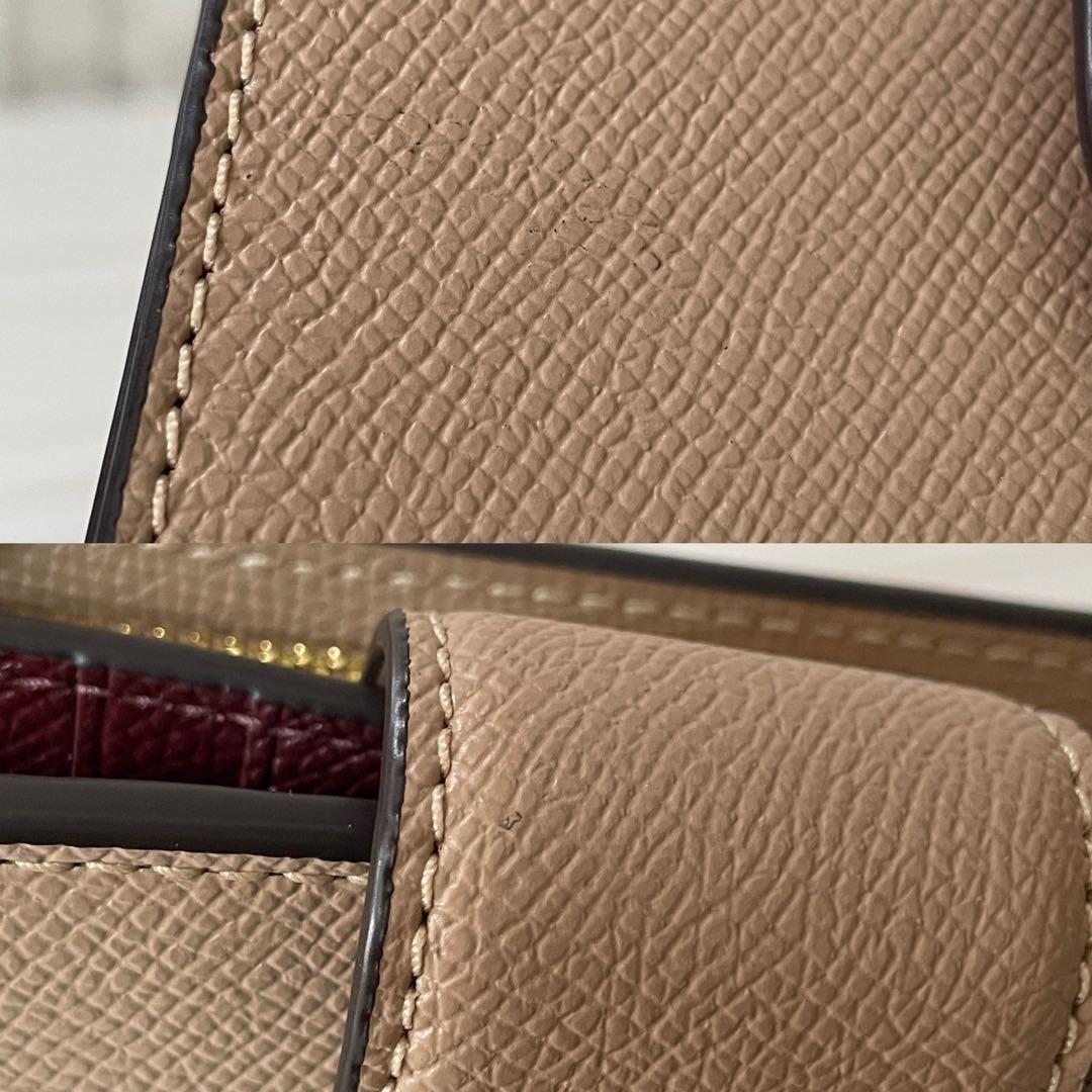 早い者勝ち！訳あり新品 COACH 二つ折り財布 ベージュ系