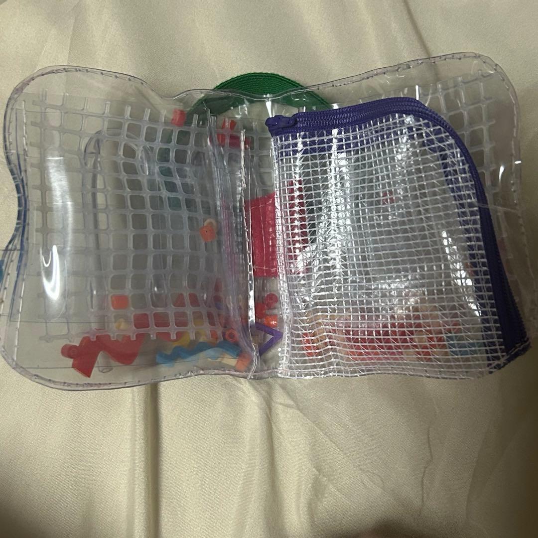 NEO 二つ折り財布