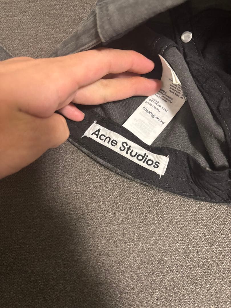 Acne Studios グレーキャップ