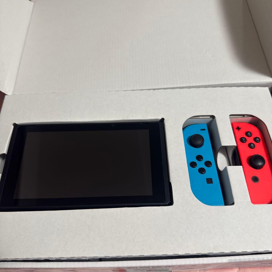 ニンテンドー　Switch 本体