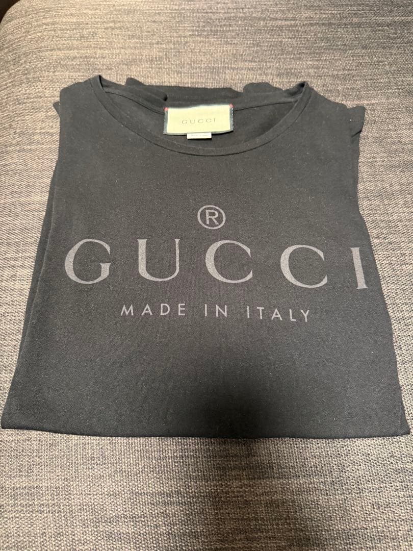 GUCCI グッチ 黒 ロゴTシャツ 正規品 使用感あり