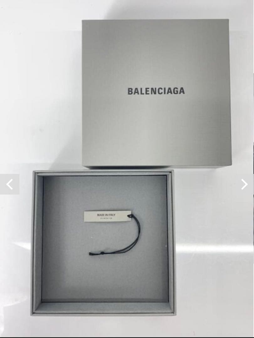 BALENCIAGA ストーン　チョーカー　ブラック