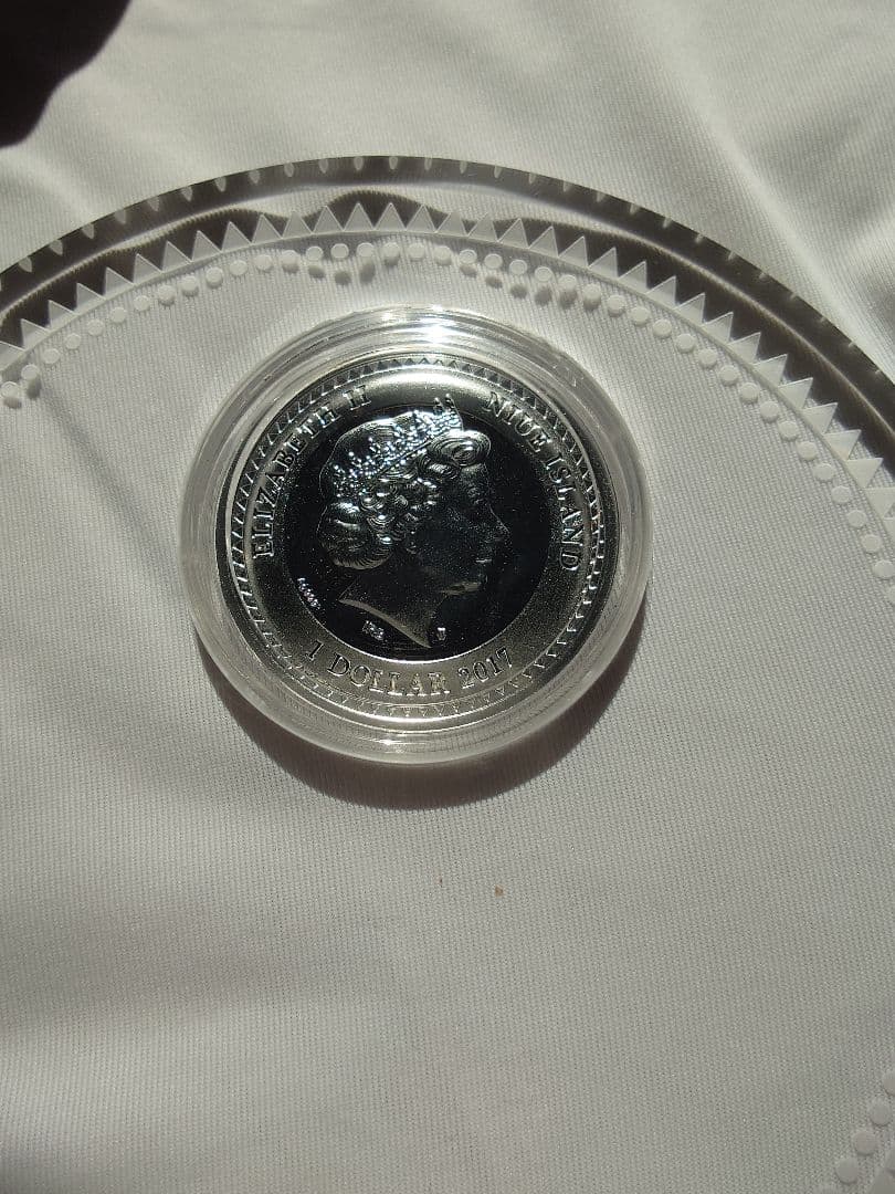 ニウエ　1ドル銀貨