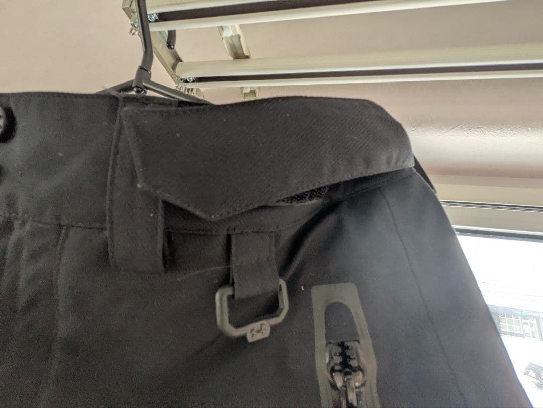 Under Armour スノーボードパンツ ブラック