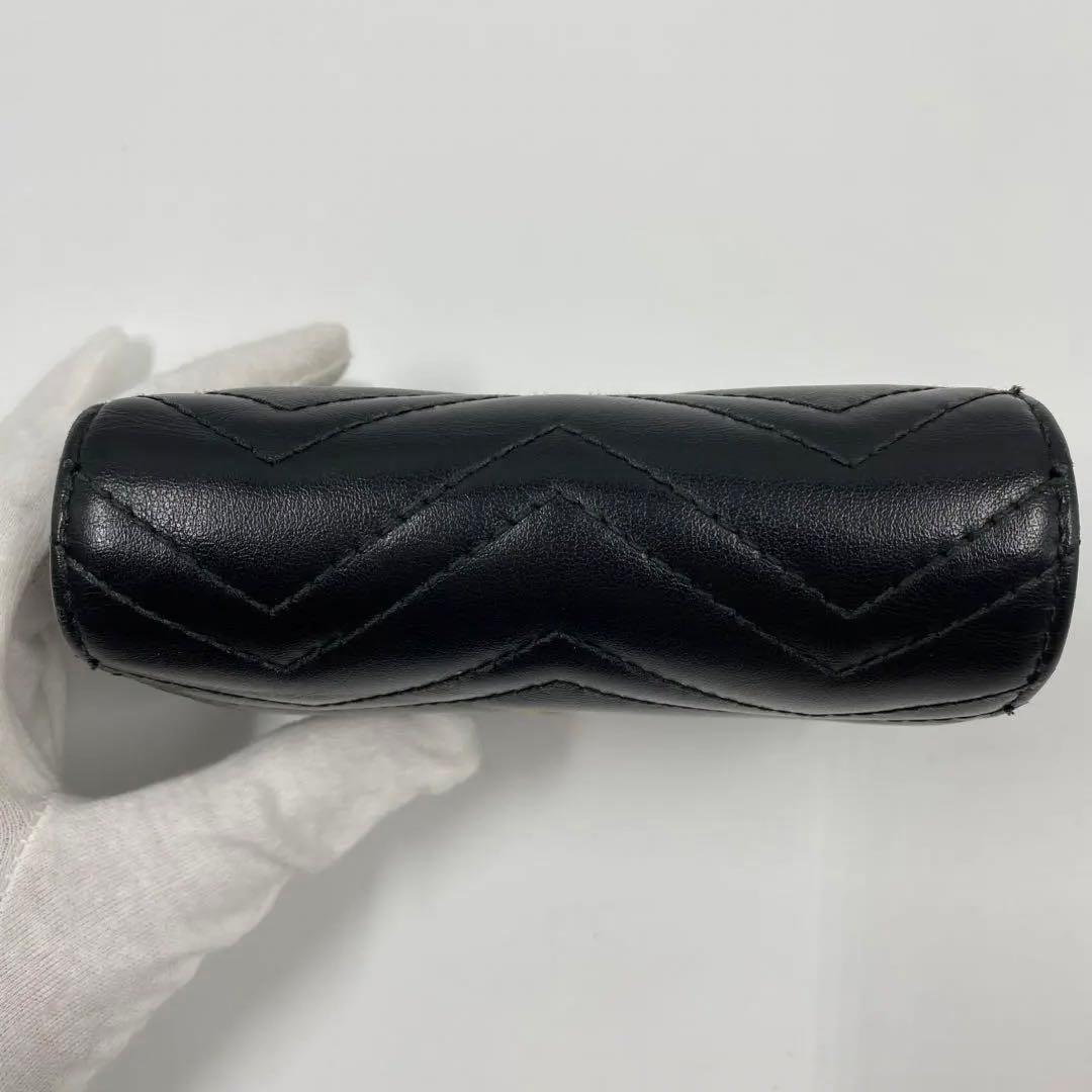 グッチ　二つ折り財布　マーモント　キルティング　黒　レザー