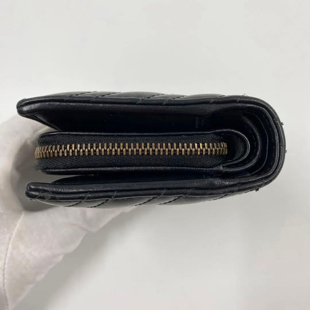 グッチ　二つ折り財布　マーモント　キルティング　黒　レザー