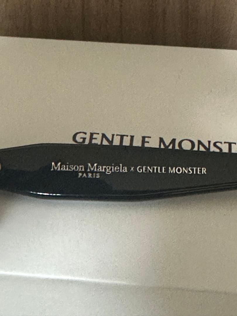 ジェントルモンスター　GENTLE MONSTER MM209黒
