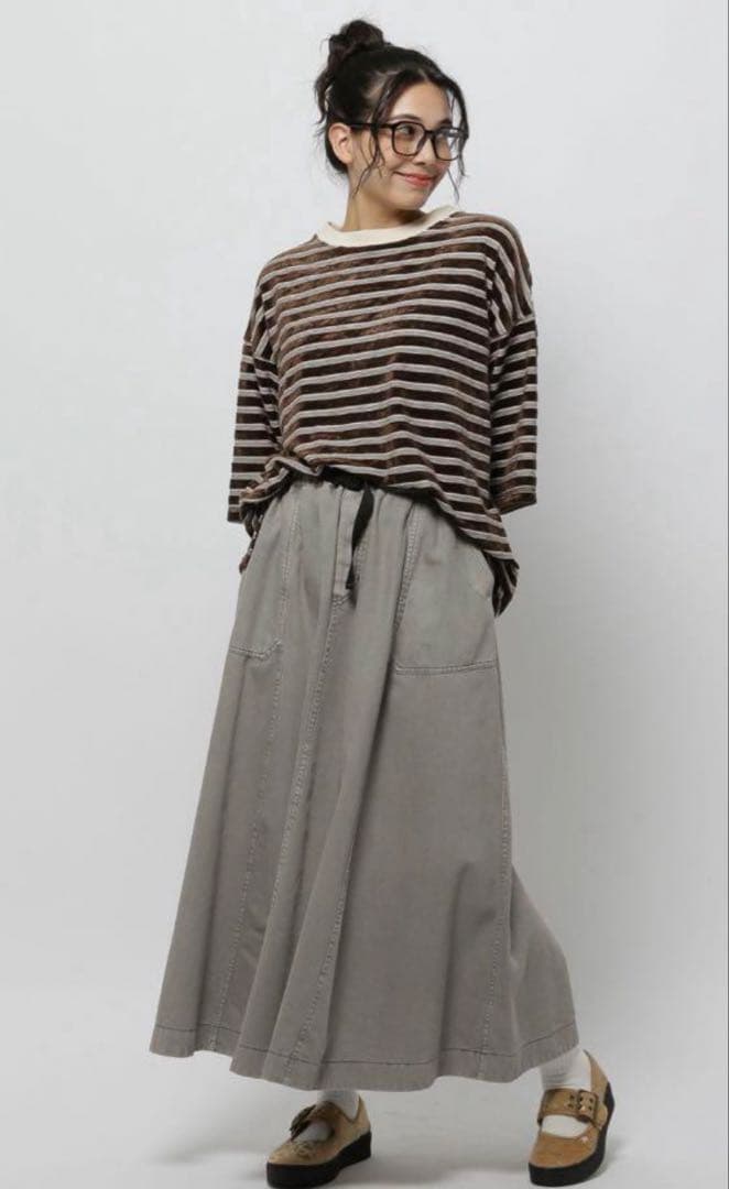 新品　niko and... ベロアボーダービッグTシャツ ブラウン