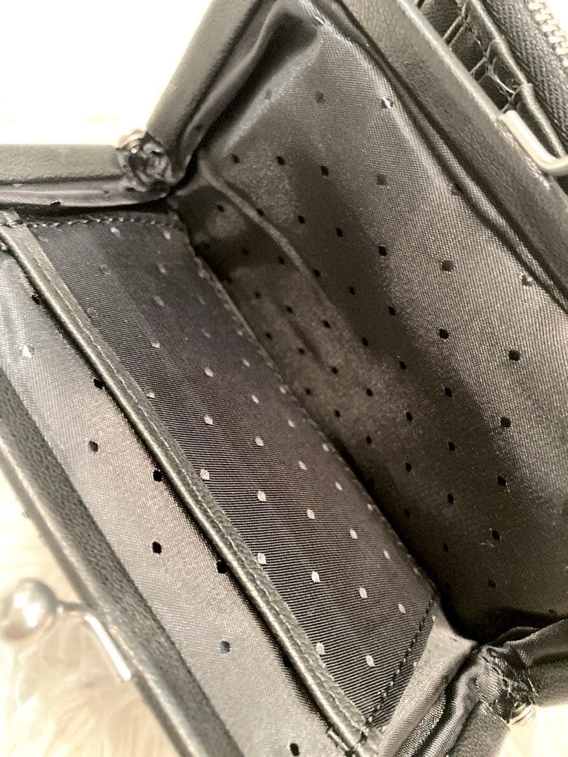 【美品】perche エアリーゴート　外がま口　2つ折り財布 黒