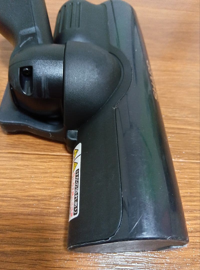 SHARPコードレス掃除機 バッテリー2個付きでお得です！