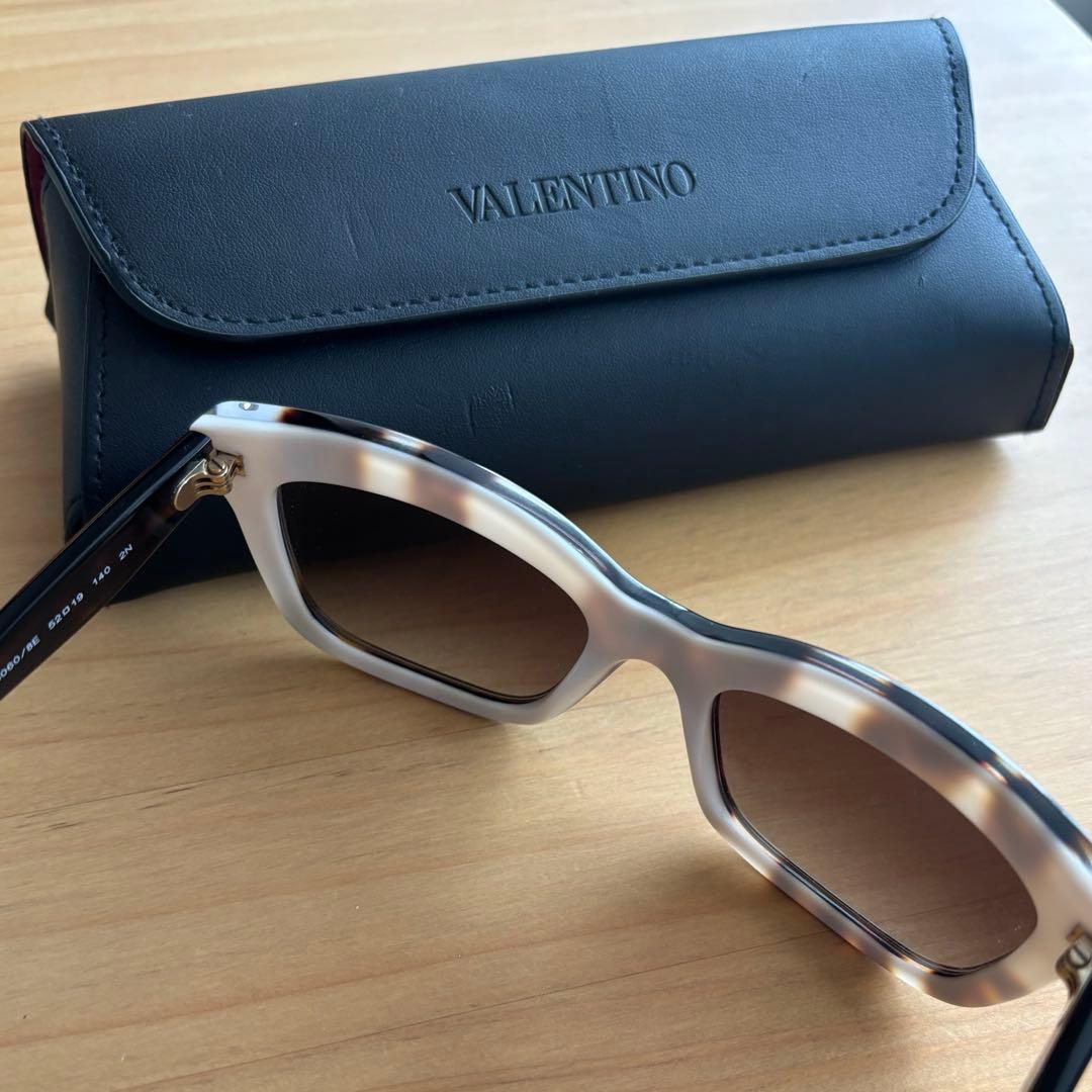 (美品)VALENTINO サングラス