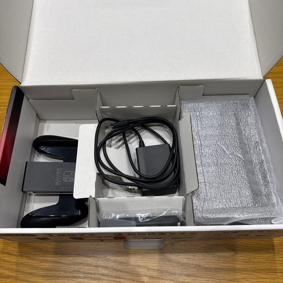 Nintendo Switch 本体 + 256GB sdカード + 携帯ケース