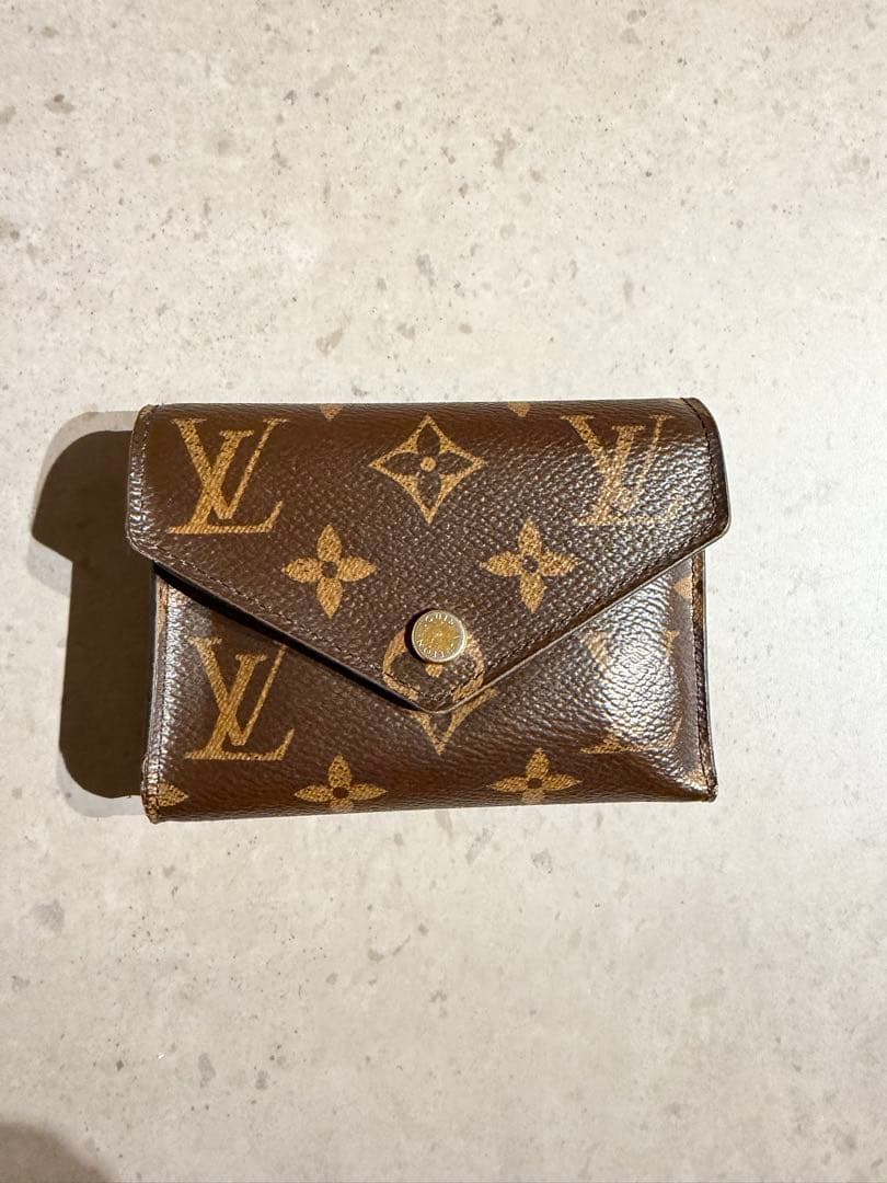 Louis Vuitton 財布　ポルトフォイユ・ヴィクトリーヌ