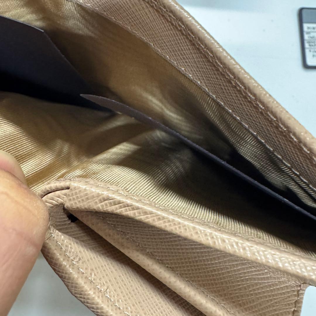 【要修理】Prada 財布 二つ折り サフィアーノメタル ピンクベージュ レザー