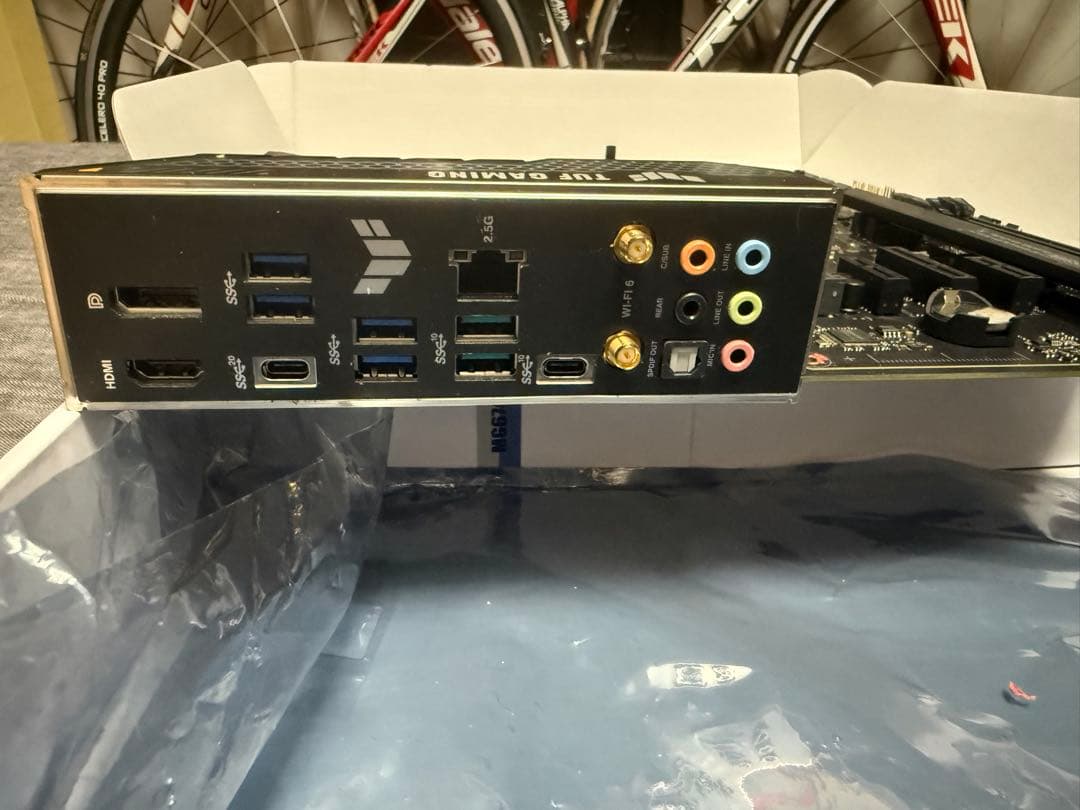 マザーボード ASUS TUF GAMING Z790 PLUS WIFI D4