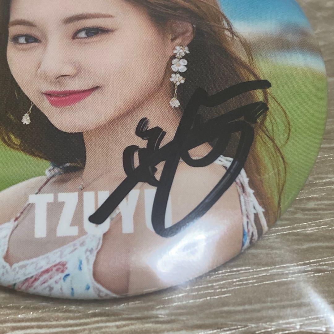【最終値下げ】TWICE ツウィ 直筆サイン缶バッジ