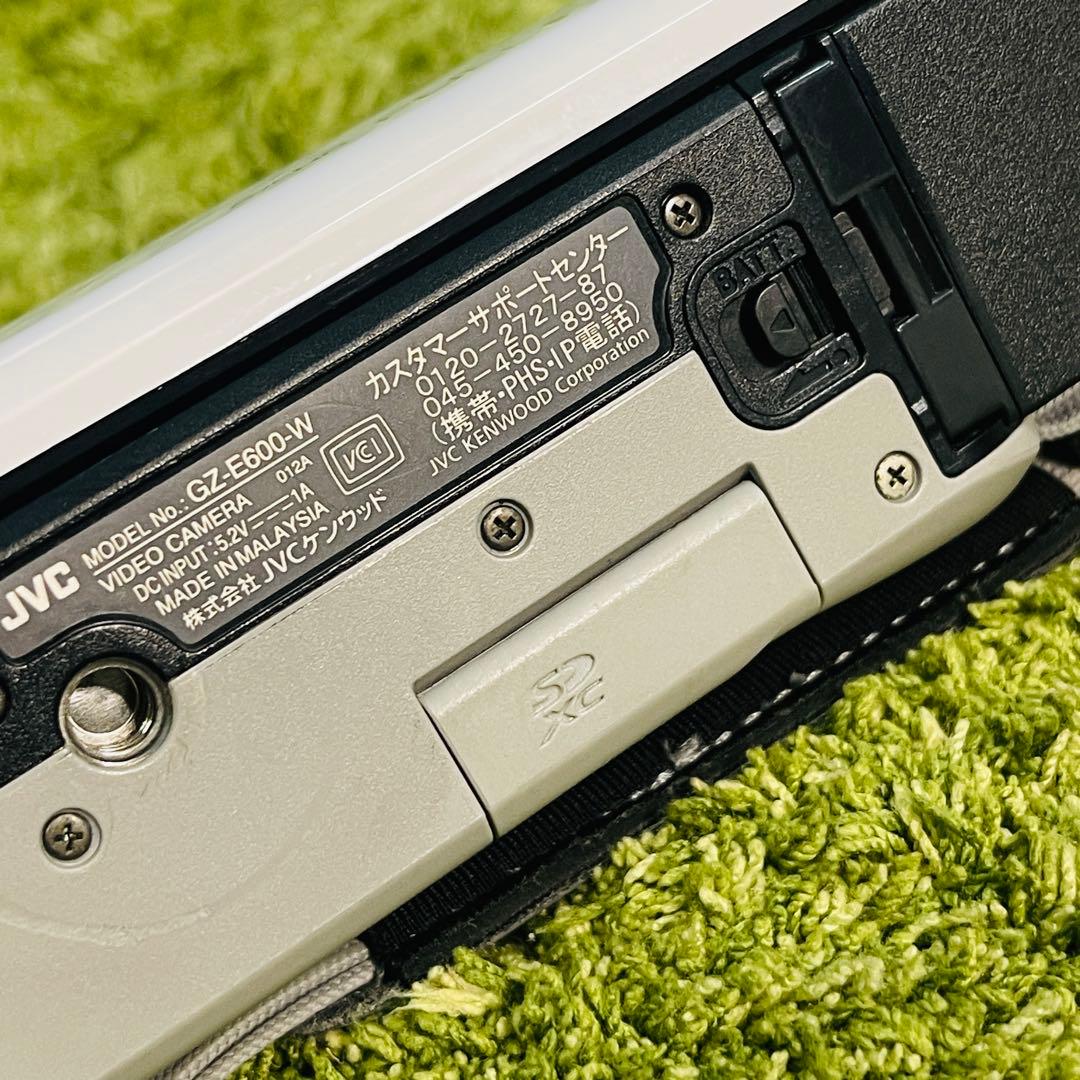 JVCビデオカメラGZ-E600動作確認済み