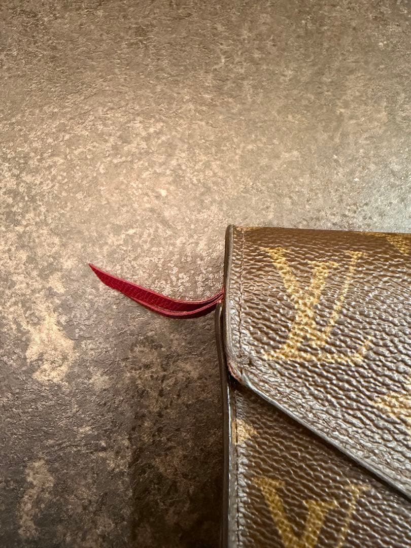 Louis Vuitton モノグラム 三つ折り財布 ヴィクトリーヌ