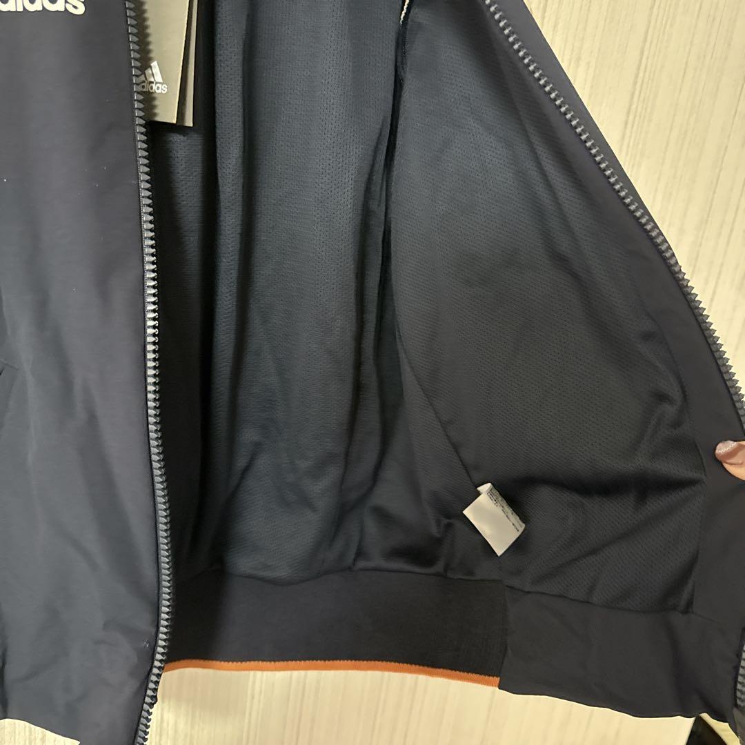adidas VRCTジャケット FWT37 スポーツウェア Man着用