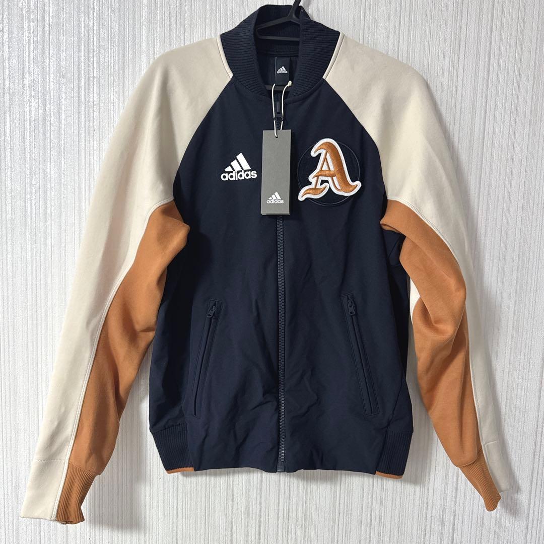 adidas VRCTジャケット FWT37 スポーツウェア Man着用