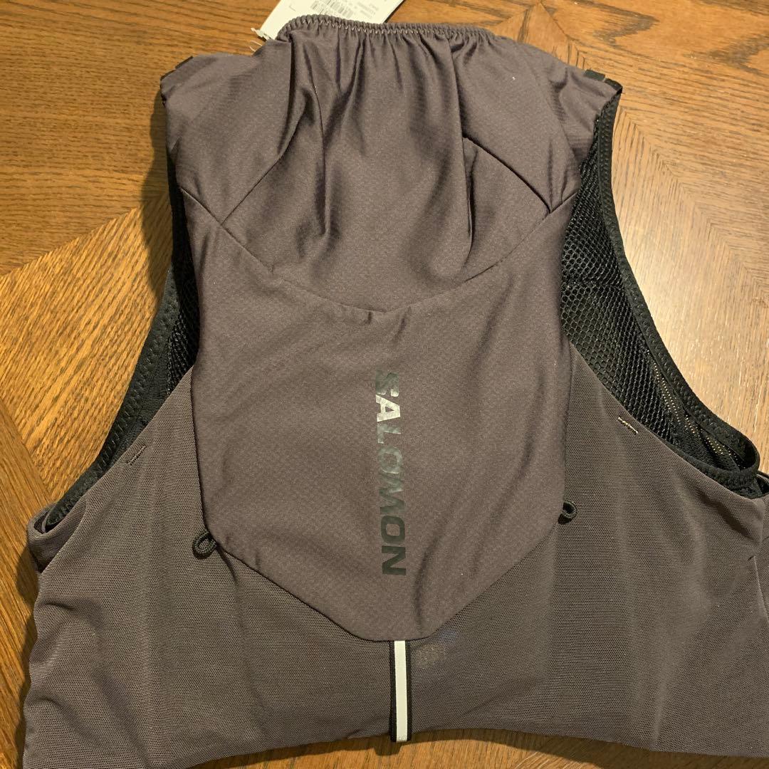 SALOMON ランニングベスト ボトルポケット付き
