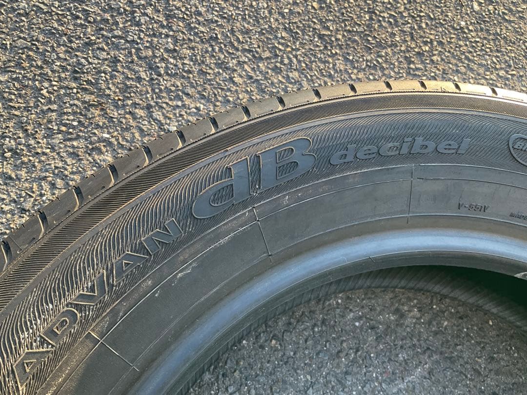 【送料無料】ヨコハマ　アドバンdBデシベル　205/60R16 新古タイヤ4本