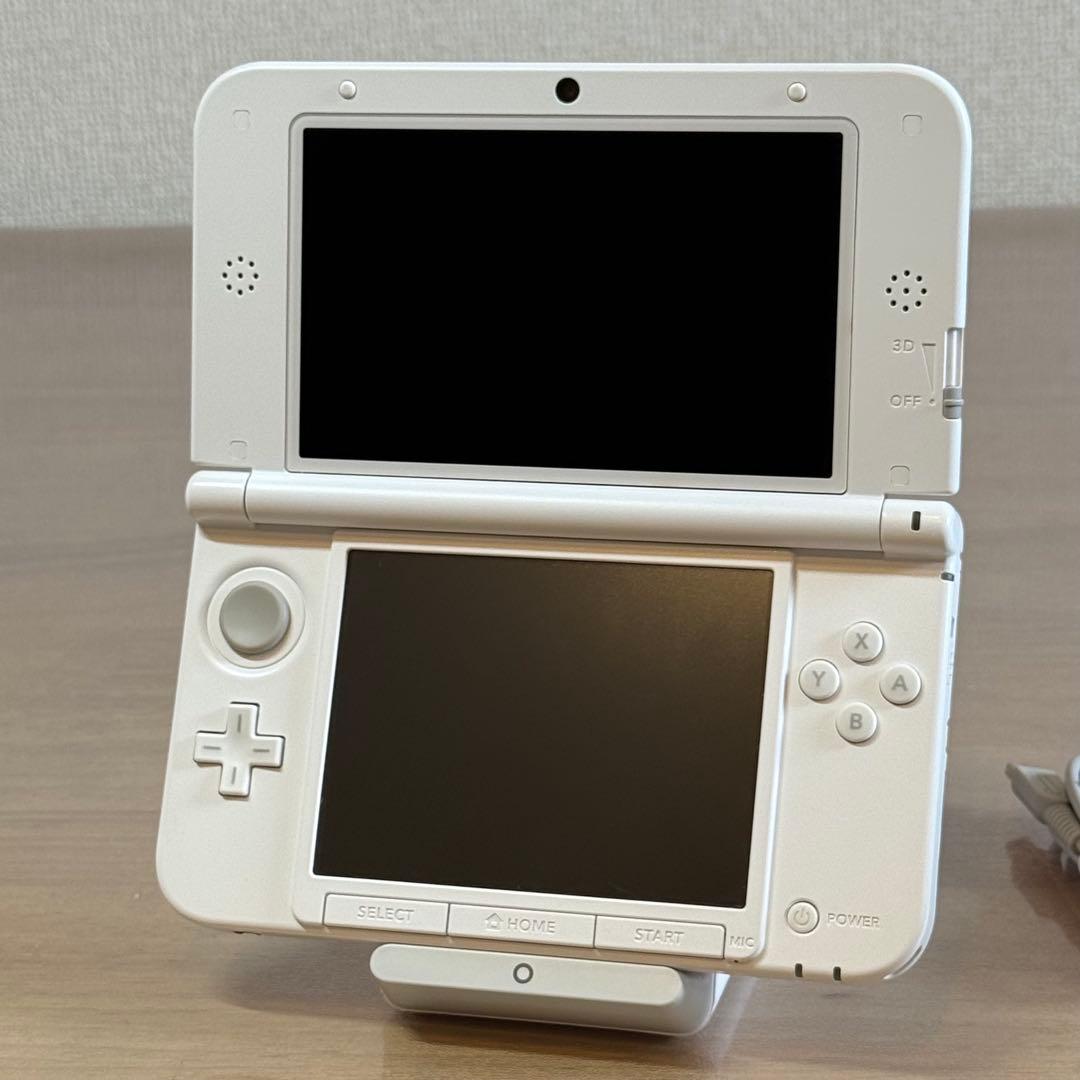 6-137【美品】ニンテンドー3DS LL ピンク×ホワイト