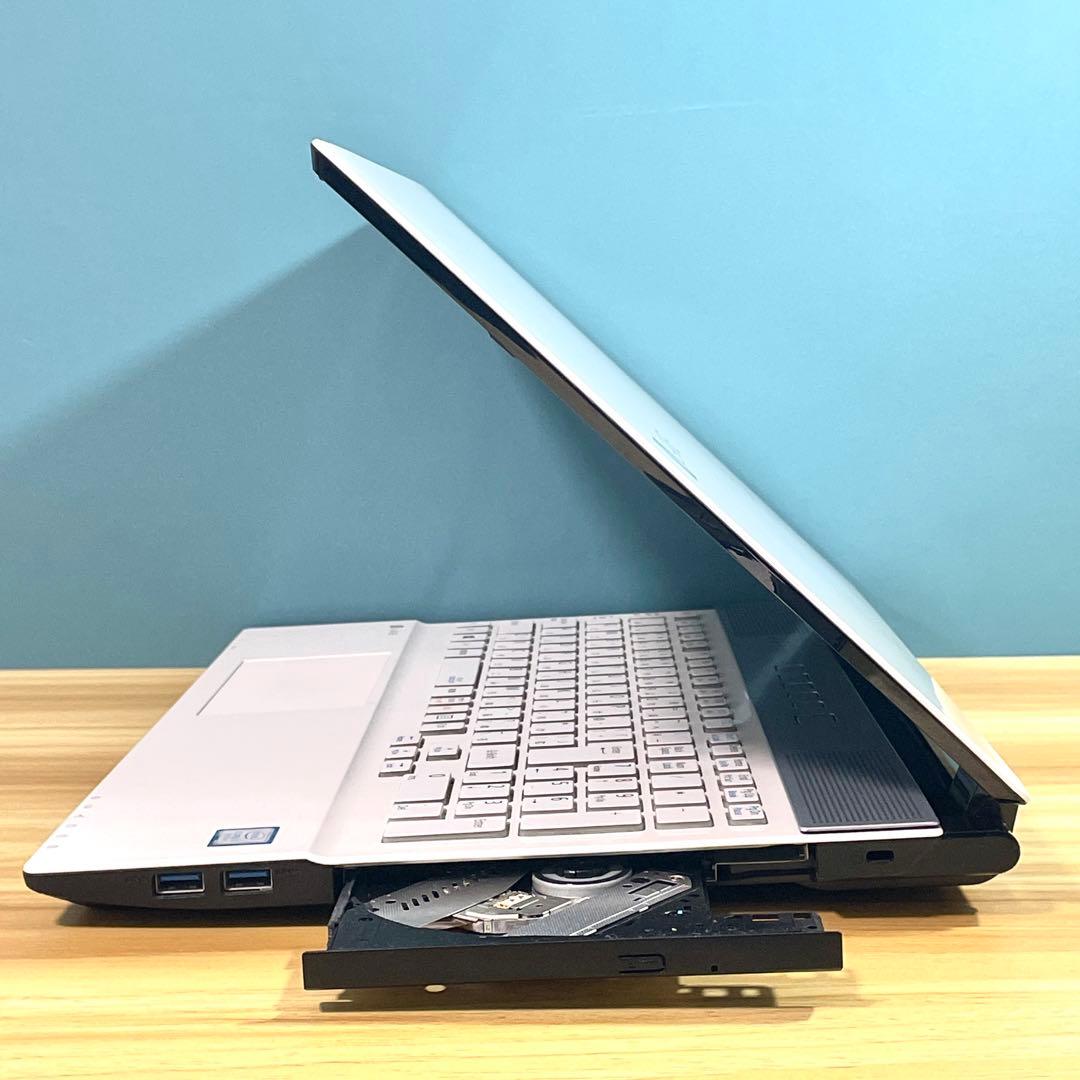 Windowsノート本体 NEC LAVIE/Corei7/16GB/SSD+HDD/Blu-ray