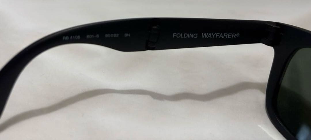 Ray-Ban Wayfarer ブラック 折りたたみサングラス