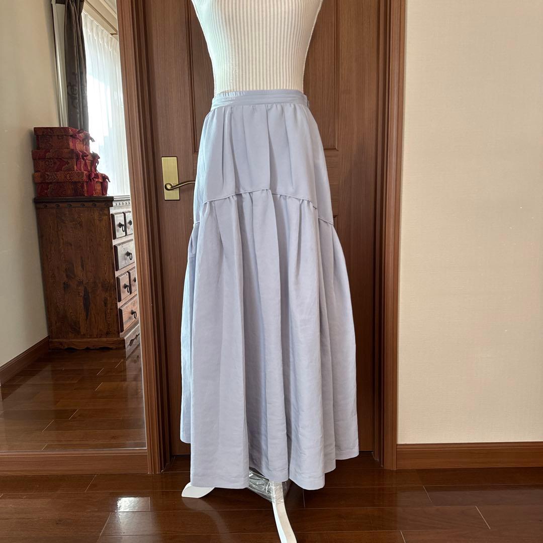美品★emmi atelier★ボリュームティアードスカート ブルー