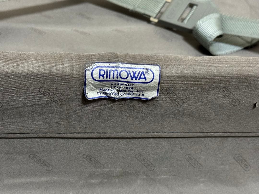 リモワ Remowa サルサ　35L 2輪　機内持込可　ブラック