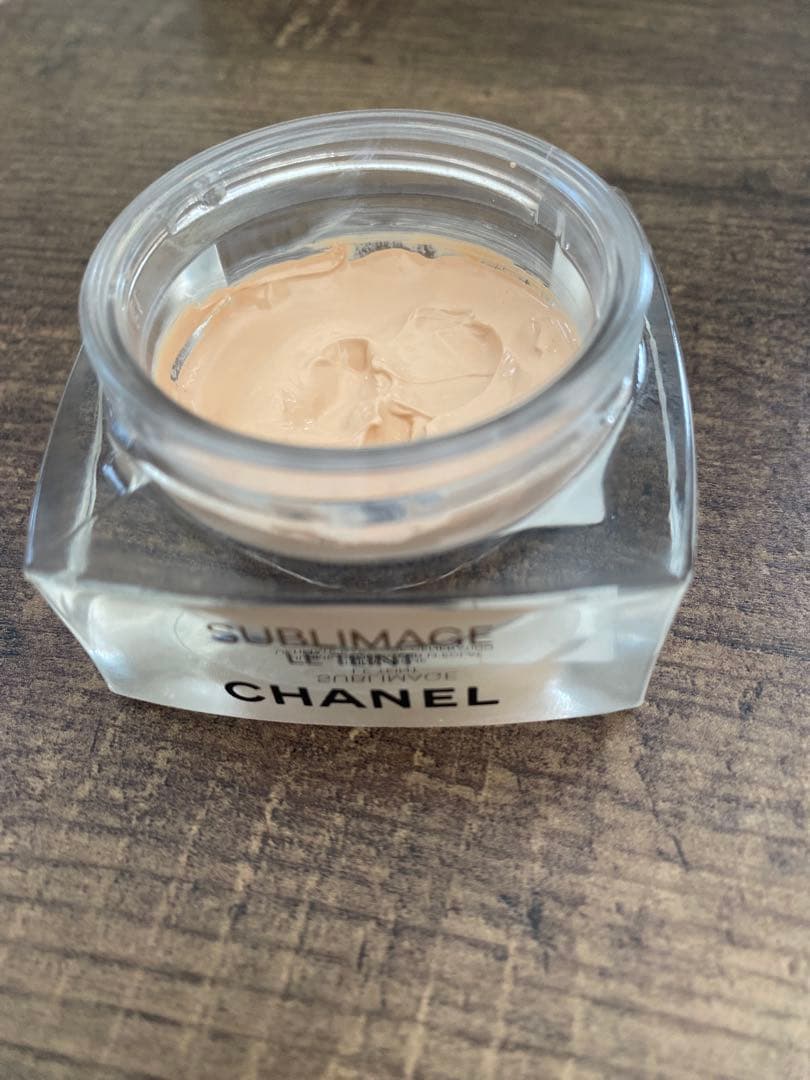 CHANEL サブリマージュ ル ティント 10 ベージュ