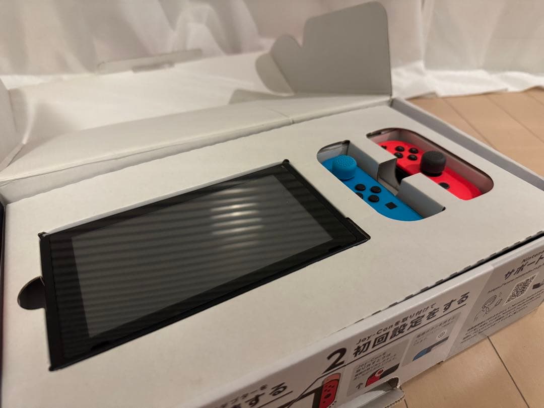 【動作品】Nintendo Switch本体 箱付き 付属品