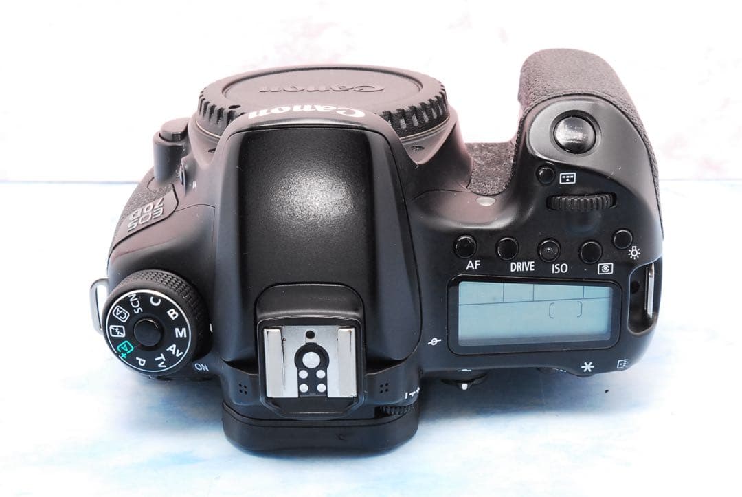 キャノン EOS 70D★Wi-Fi搭載★一眼レフカメラ★手ぶれ補正★バッグ