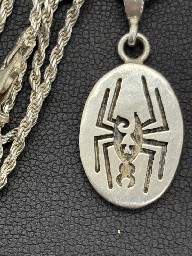 ホピCyrus Josytewa スパイダーペンダントネックレス　レア　オシャレ