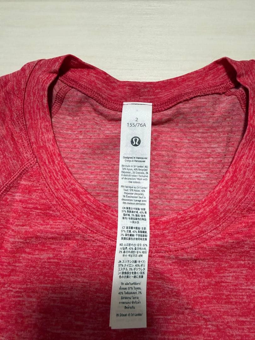 Lululemon Swiftly Tech 半袖シャツ 2.0 ウエスト丈