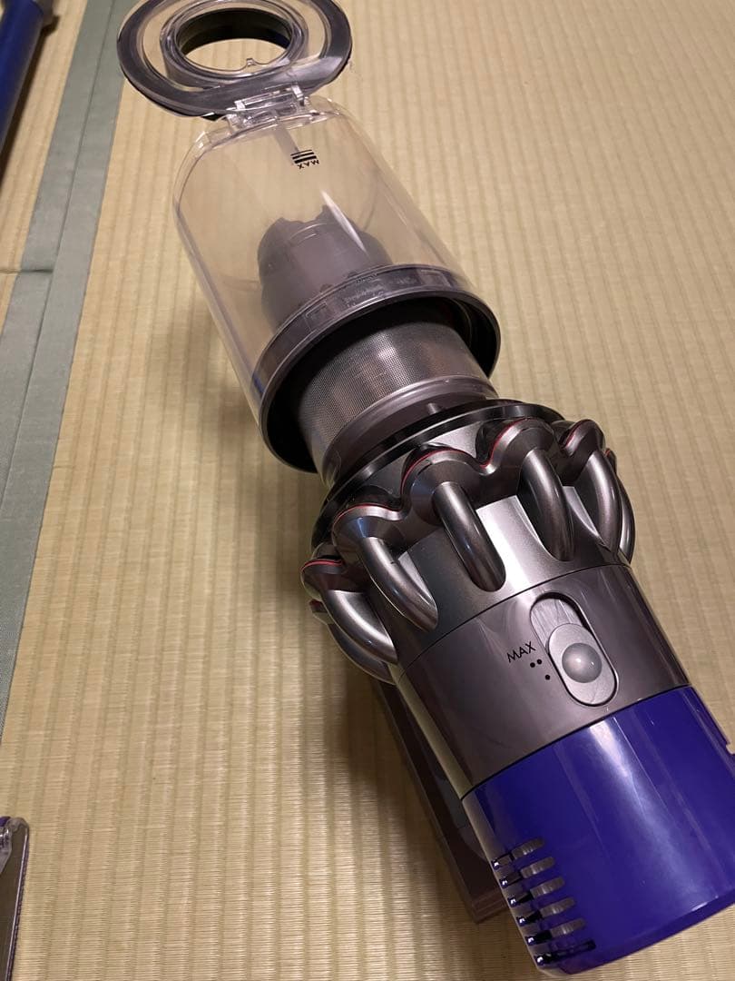 Dyson 掃除機　ダイソン　sv12 v10 動作品　フィルター新品