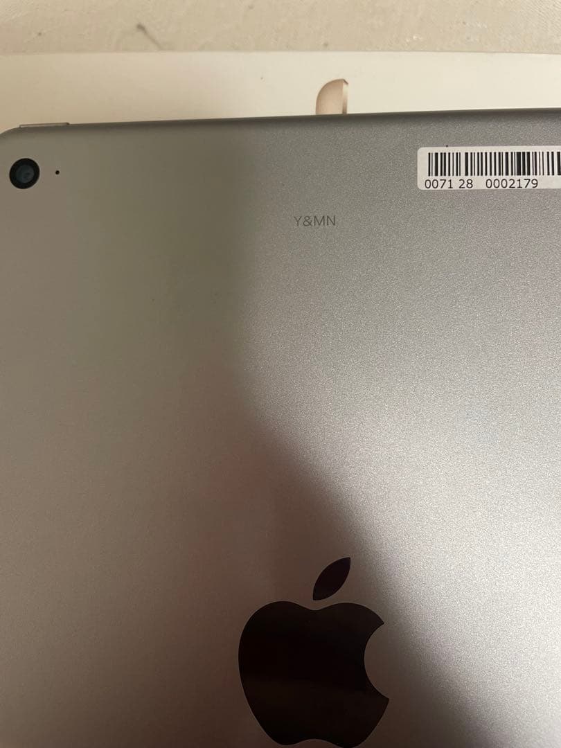 t*p様 iPad mini 4 64GB 黒 バッテリー95%