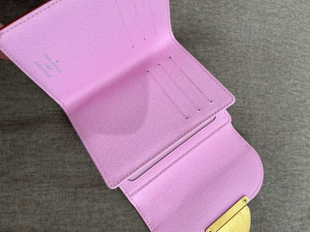 ルイヴィトン　折りたたみ財布