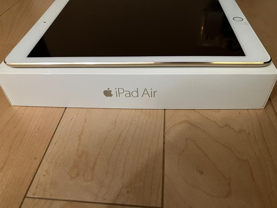 中古【iPad Air 2 Wi-Fi+Cellular/64GB/Gold】