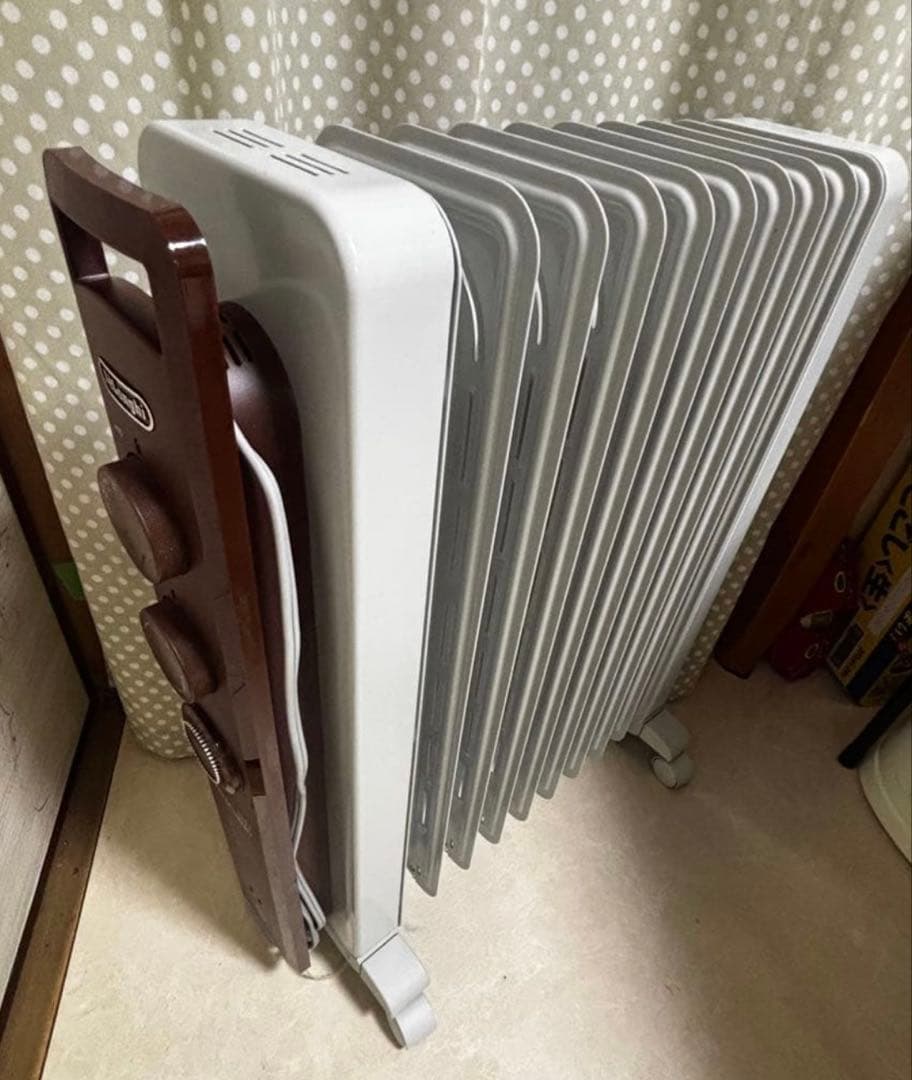 【値下げ中】デロンギ　オイルヒーター　RHJ21F1015-BR