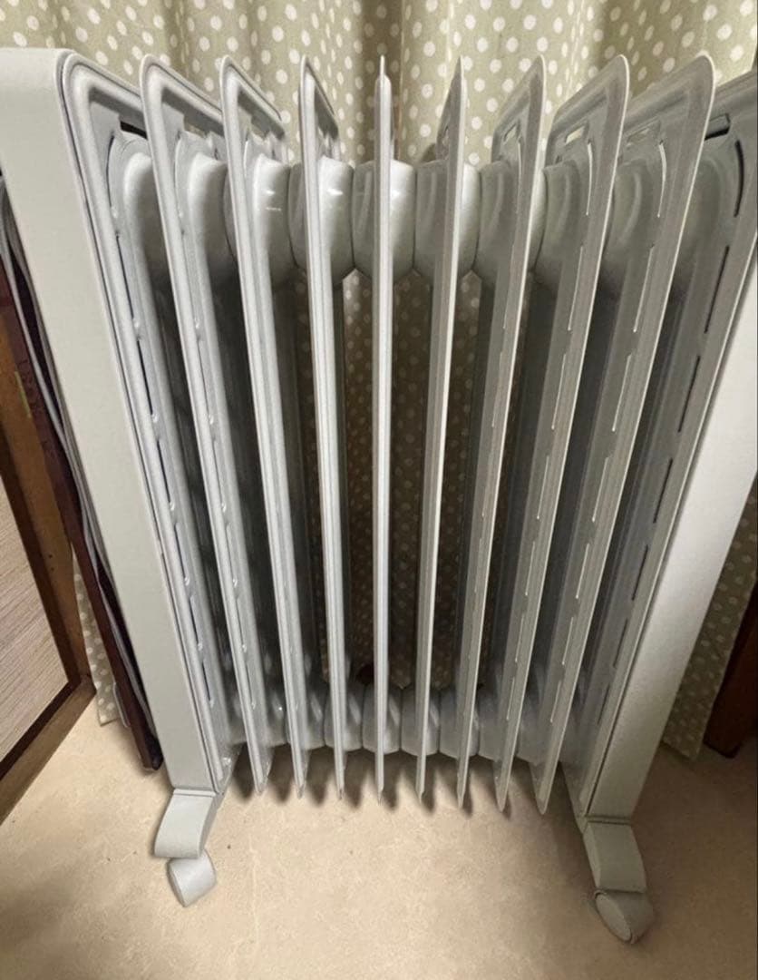 【値下げ中】デロンギ　オイルヒーター　RHJ21F1015-BR