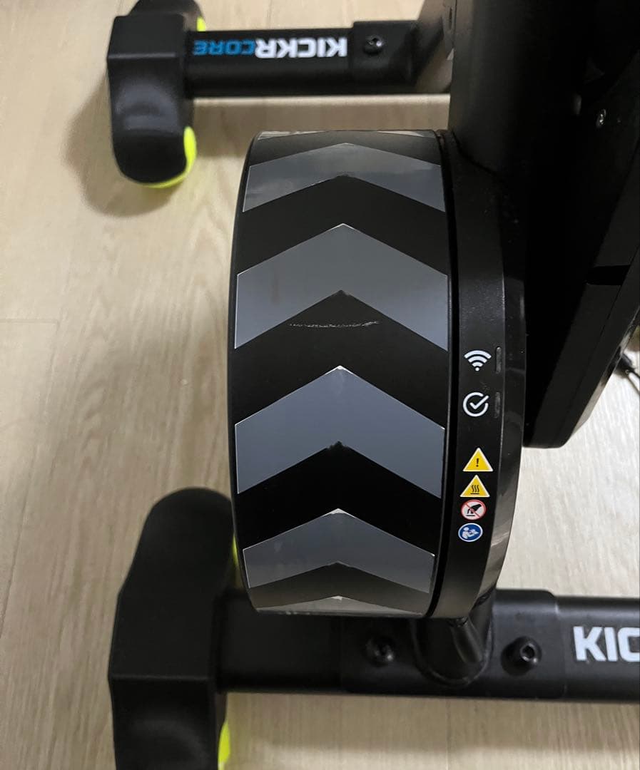 アクセサリー Wahoo KICKR CORE2 Zwift WFBKTR-3CC